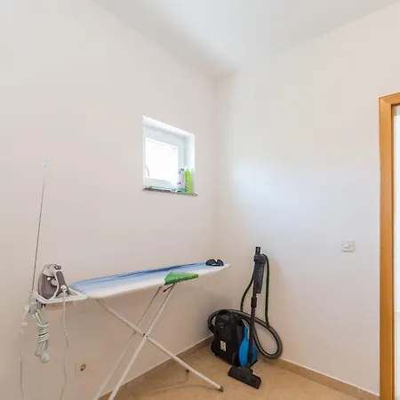 Apartamento Brekalo